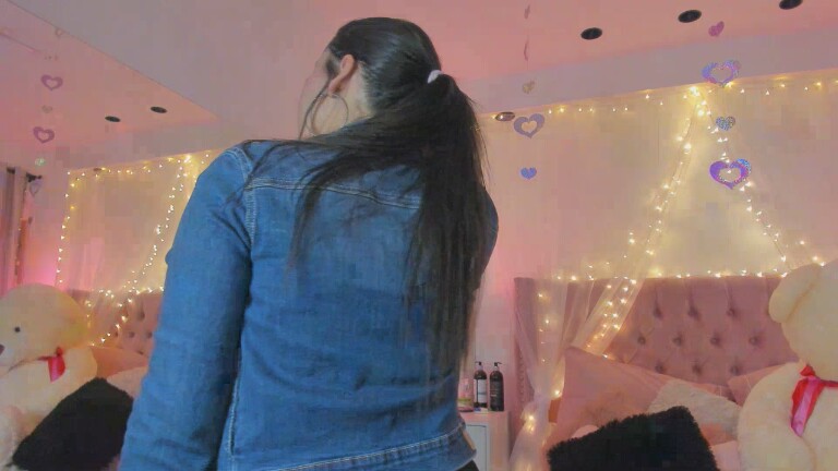 AlexandraWinterr's Streamate show and profile