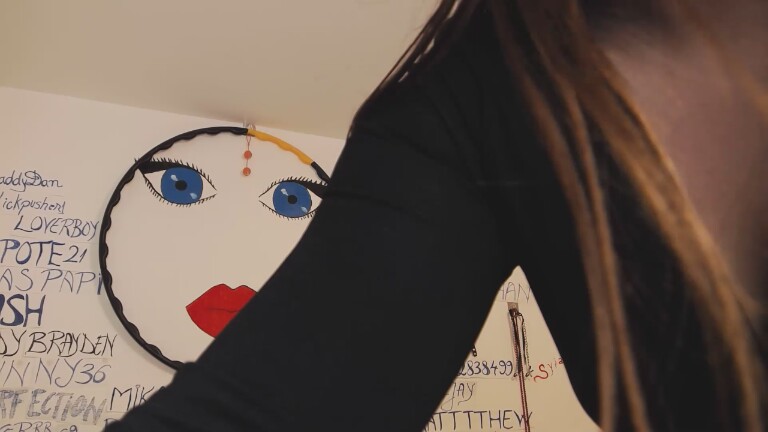 SYIA's Streamate show and profile