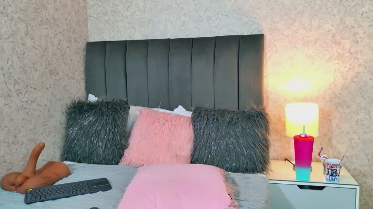 MadisonWilde's Streamate show and profile