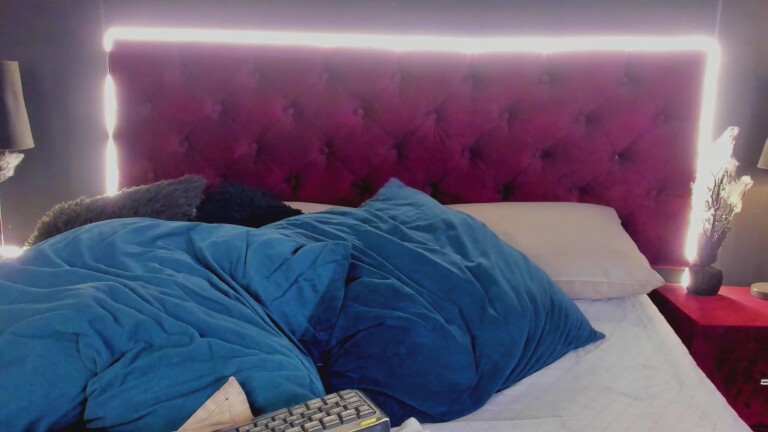 ZaraBeicker's Streamate show and profile