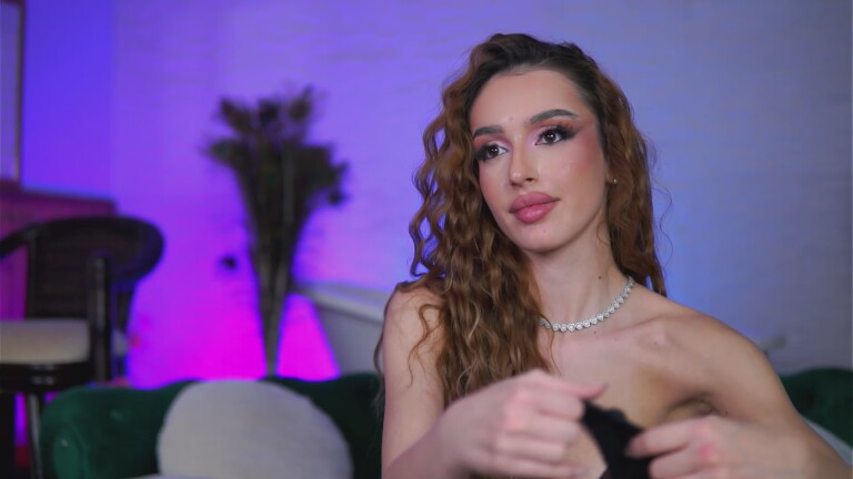 ClaraBenatti's Streamate show and profile