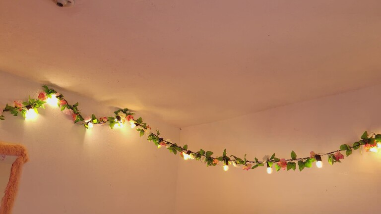 JulieDiamondGB's Streamate show and profile