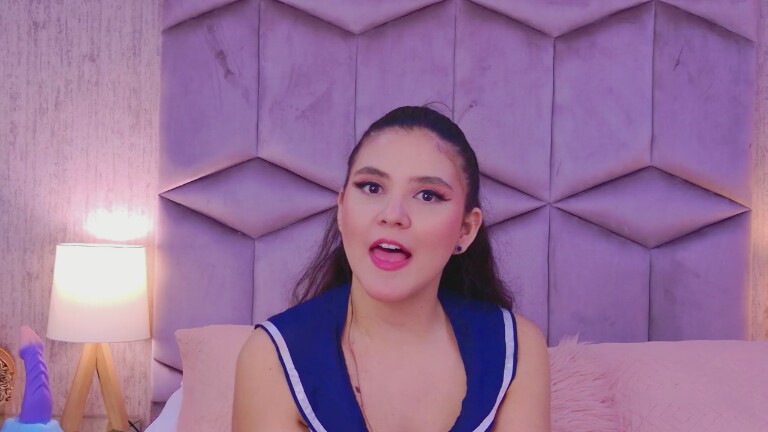 AndreaDum's Streamate show and profile