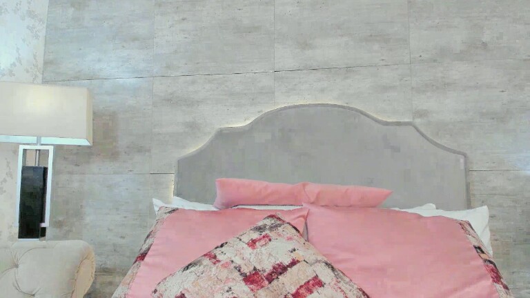 TaniaKatts's Streamate show and profile