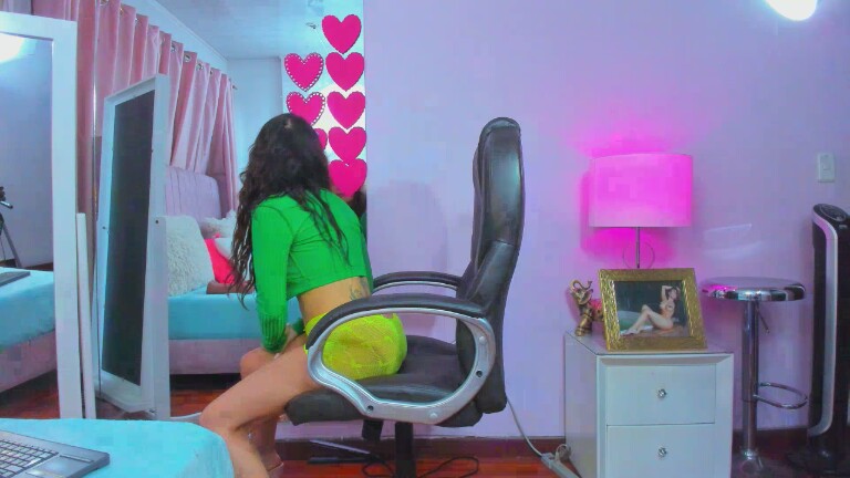 Grace_Jonees's Streamate show and profile