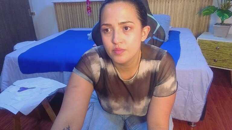 Selena_noir's Streamate show and profile