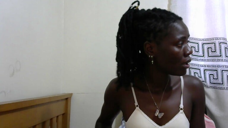 Emma102's Streamate show and profile