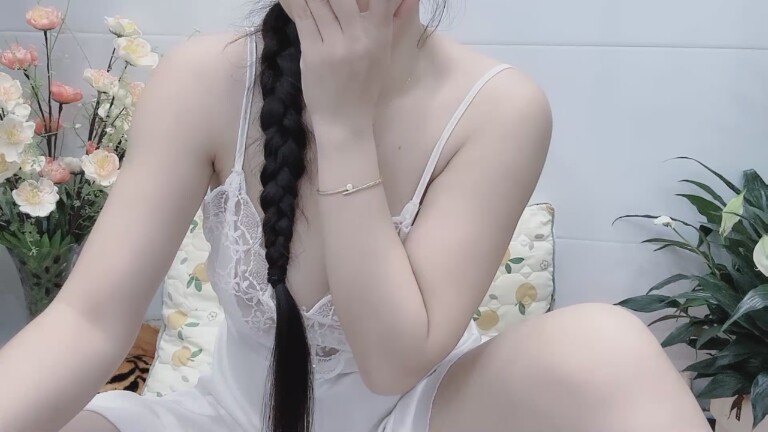 Sweet_titi's Streamate show and profile