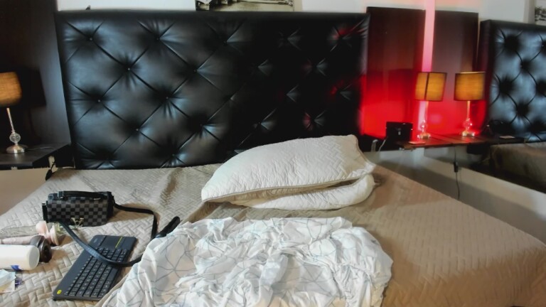 kimberly_marquez's Streamate show and profile