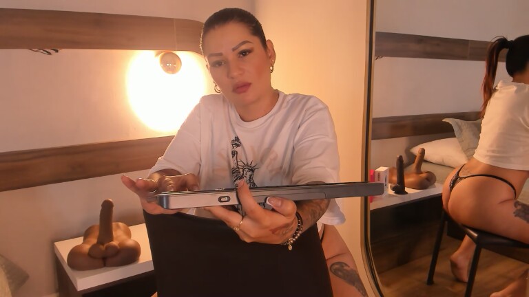 Brenda_Lamar's Streamate show and profile