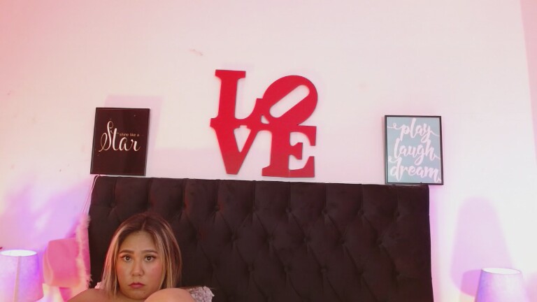 ChristinWeet's Streamate show and profile