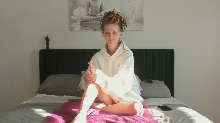 MariahKash's Streamate show and profile