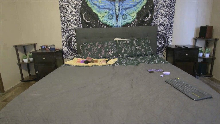 SweetBridget's Streamate show and profile