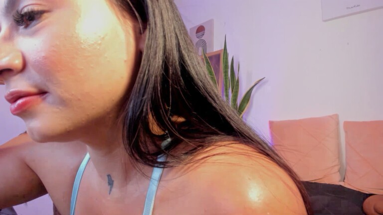 JulieRios's Streamate show and profile