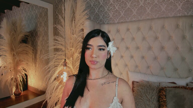 Dannah_Gomez's Streamate show and profile