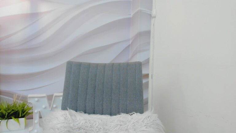 Martina_conor's Streamate show and profile