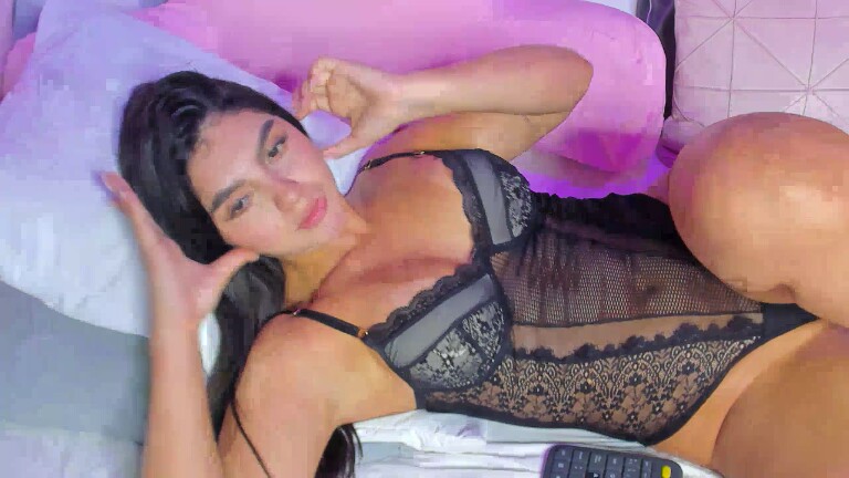 SamiLewis's Streamate show and profile