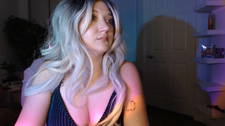 GoddessEmmy's Streamate show and profile