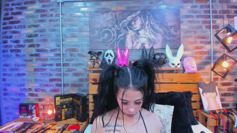 ToryStClair's Streamate show and profile