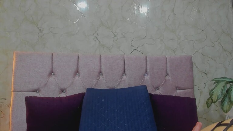 ValerinReeds's Streamate show and profile