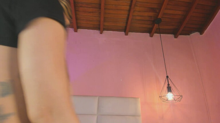 AdelleGrey's Streamate show and profile