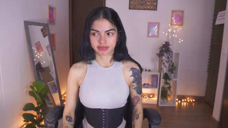 AlissonnovaXX's Streamate show and profile