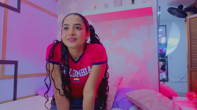 Emmaa_Thompsoon's Streamate show and profile