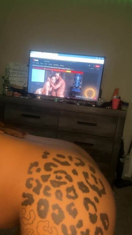 StellaKobra19's Streamate show and profile