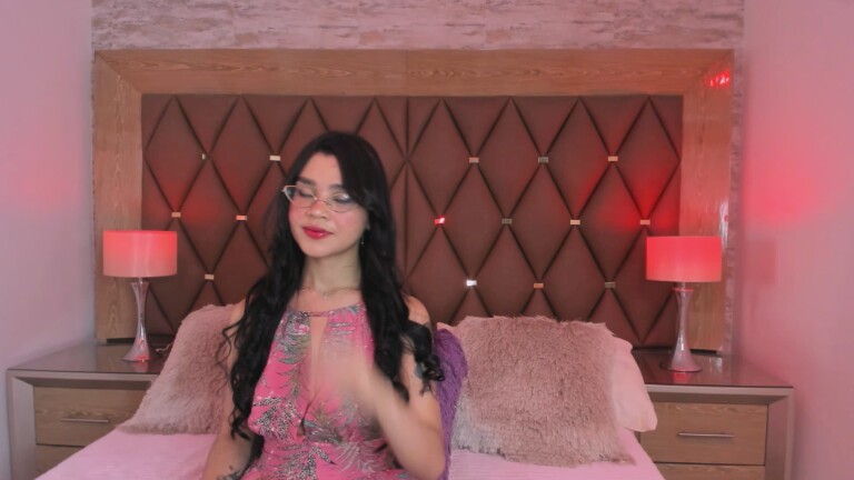 DafneJames's Streamate show and profile