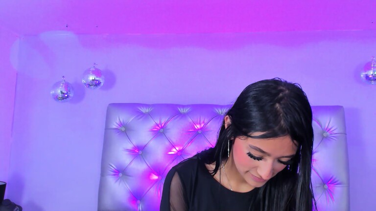 SilvanyMontana's Streamate show and profile