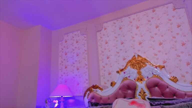 JuneEvanss's Streamate show and profile