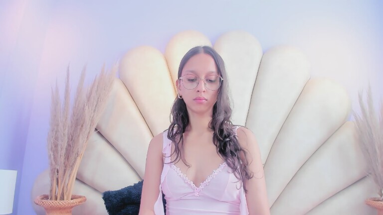 LuunaFire's Streamate show and profile