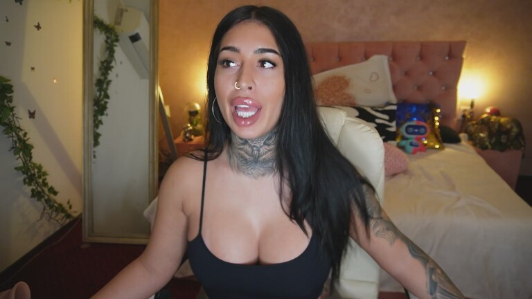 AARISS's Streamate show and profile